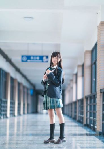 欧美明星街拍海报网2018_HD完整在线观看