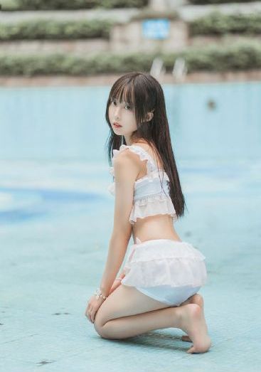 qq头像欧美黑白女_HD电视剧在线观看