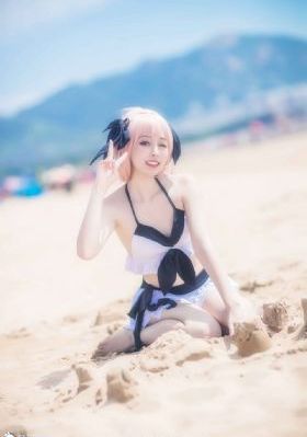 欧美丝袜乱伦_HD免费在线观看