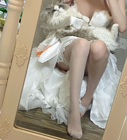 欧美短靴大衣街拍图片_在线影院观看