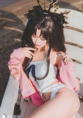 日韩美女写真床上视频_正片免费观看