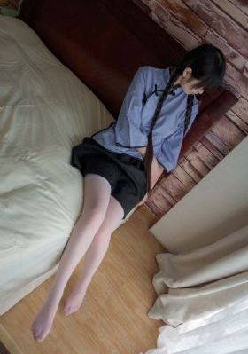 日韩精品成人色上海地铁洗手门_在线观看电视剧