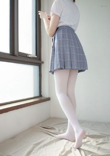 18岁以下勿入的黄页免费_720完整版观看