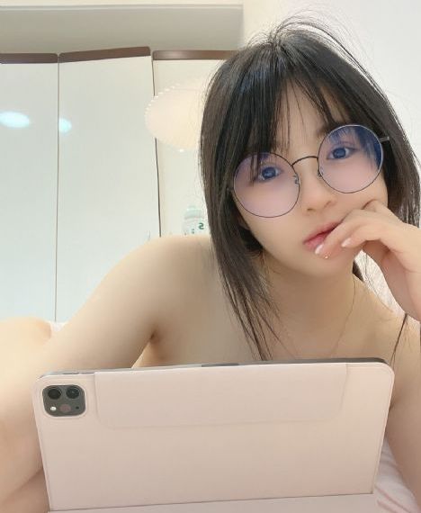 国产日产精品久久快鸭的功能介绍_高清高清视频播放