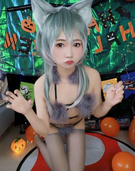 欧美高清夏季时装走秀_高清电视剧在线观看